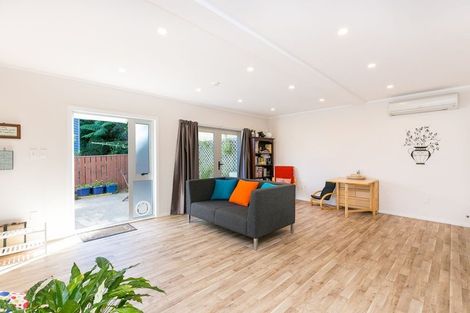 Photo of property in 30 Glanmire Road, Newlands, Wellington, 6037