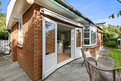 Photo of property in 343 Riverside Drive, Fairfield, Lower Hutt, 5011