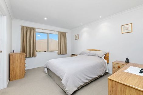 Photo of property in 102 Sereno Vista, Bellevue, Tauranga, 3110