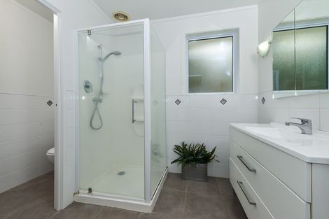 Photo of property in 27 Hinton Avenue, Forest Lake, Hamilton, 3200