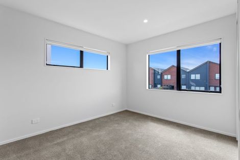 Photo of property in 3 Aquamarine Road, Rosehill, Papakura, 2113