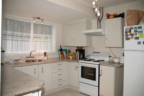 Photo of property in 65 Cardiff Road, Pakuranga, Auckland, 2010