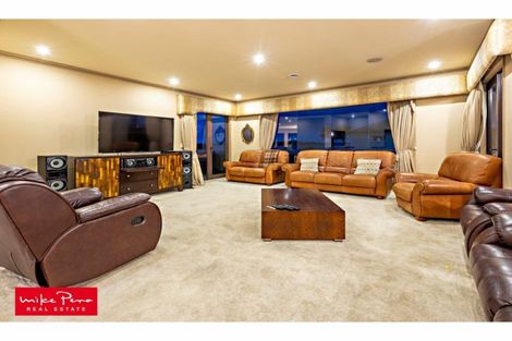 Photo of property in 54 Keywella Drive, Conifer Grove, Takanini, 2112