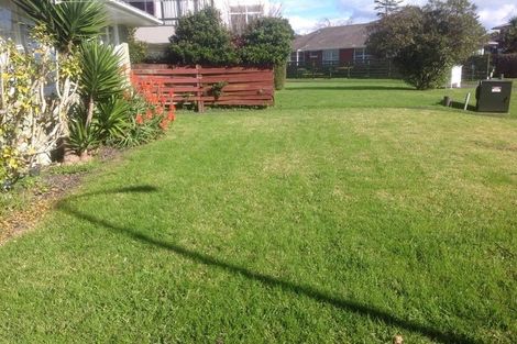 Photo of property in 26 Evelyn Place, Hillcrest, Auckland, 0627