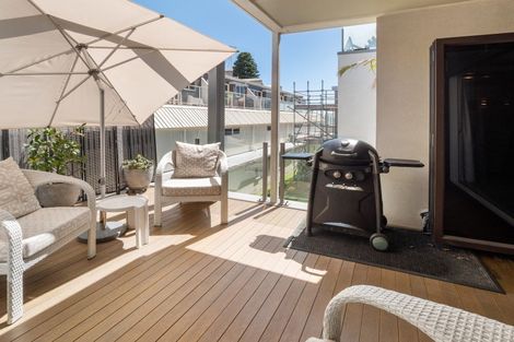 Photo of property in Vivaldi Apartments, 13/48 Marine Parade, Mount Maunganui, 3116
