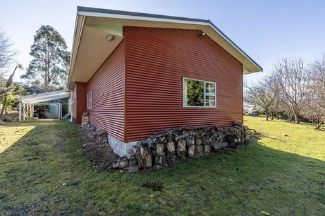Photo of property in 31 Parerohi Grove, Kuratau, Turangi, 3381