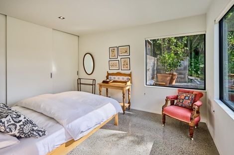 Photo of property in 8 Tawa Street, Eastbourne, Lower Hutt, 5013