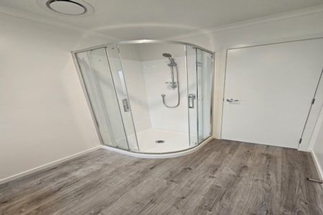 Photo of property in 141a-d Bedford Street, Cannons Creek, Porirua, 5024