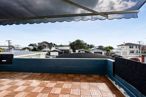 Photo of property in 65 Barrett Street, Westown, New Plymouth, 4310