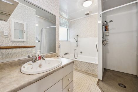 Photo of property in 6 Sunrise Avenue, Owhata, Rotorua, 3010