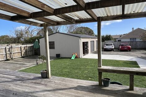 Photo of property in 77 Clifton Drive, Waitara, 4320