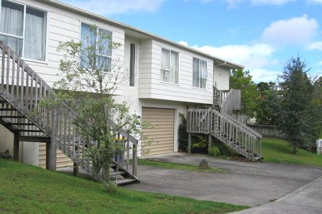 Photo of property in 2/43 Sungrove Rise, Sunnyvale, Auckland, 0612