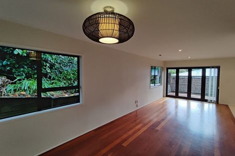 Photo of property in 2/87 Clovelly Road, Bucklands Beach, Auckland, 2012