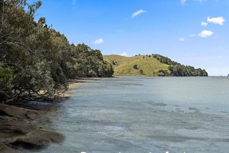 Photo of property in 12 Clinton Road, Tawharanui Peninsula, Warkworth, 0986