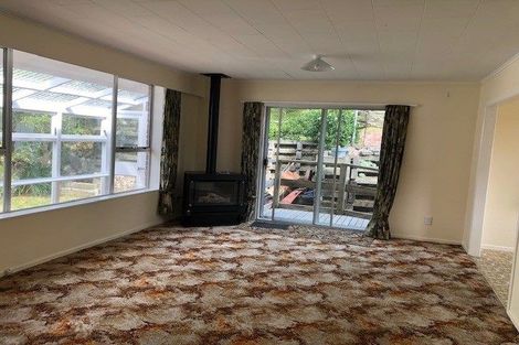 Photo of property in 55 Norana Road, Timberlea, Upper Hutt, 5018
