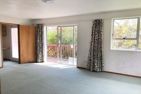 Photo of property in 3 Tahu Crescent, Sunnynook, Auckland, 0620