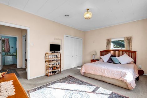 Photo of property in 239 Coronation Avenue, Welbourn, New Plymouth, 4310