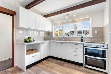 Photo of property in 21 Snell Avenue, Papakura, 2110