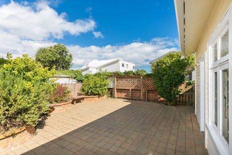 Photo of property in 62 Miramar Avenue, Miramar, Wellington, 6022