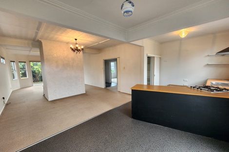 Photo of property in 12 Vogel Street, Fitzroy, New Plymouth, 4312