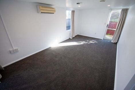 Photo of property in 2/18 Kirsten Place, Parklands, Christchurch, 8083