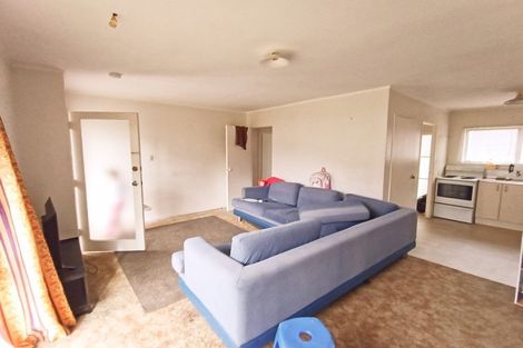 Photo of property in 2/12 Gifford Road, Papatoetoe, Auckland, 2025