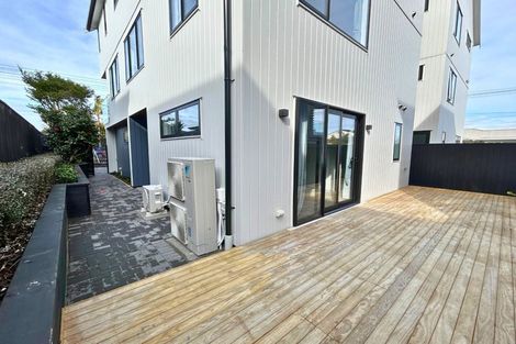 Photo of property in 42 Montgomery Avenue, Belmont, Auckland, 0622