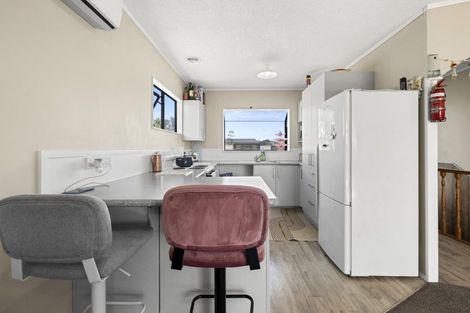 Photo of property in 4 Norrie Avenue, Raglan, 3225