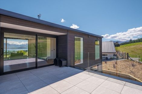 Photo of property in 58 Forest Heights, Wanaka, 9305