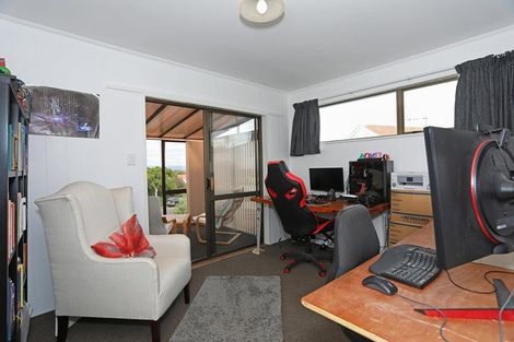 Photo of property in 36 Heatherlea Heights, Feilding, 4702