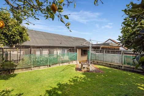 Photo of property in 395 Welcome Bay Road, Welcome Bay, Tauranga, 3112