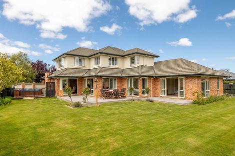 Photo of property in 8 Napoleon Close, Harewood, Christchurch, 8051