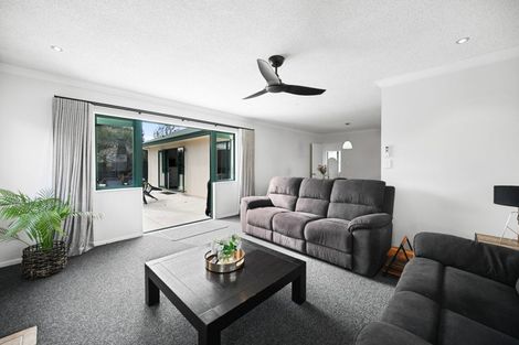 Photo of property in 27 Sarindah Place, Fairview Downs, Hamilton, 3214