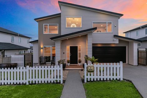 Photo of property in 26 Cassidy Drive, Orewa, 0931