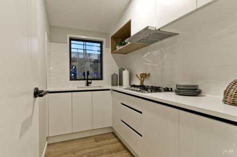 Photo of property in 21 Longshore Drive, Long Bay, Auckland, 0630