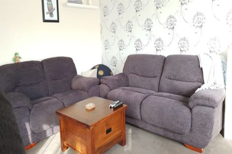 Photo of property in 51 Oregon Drive, Maoribank, Upper Hutt, 5018