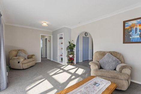 Photo of property in 12 Saint Annes Street, Levin, 5510
