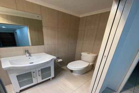 Photo of property in 232 Botany Road, Golflands, Auckland, 2013