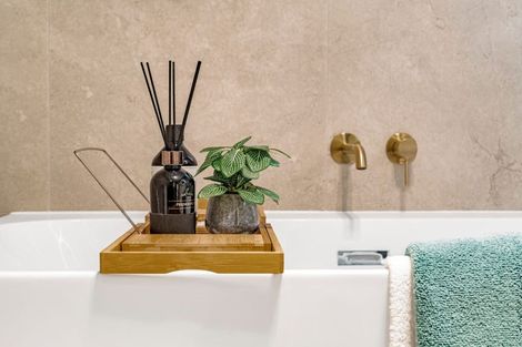 Photo of property in 1 Dorset Down Drive, Karaka, 2580