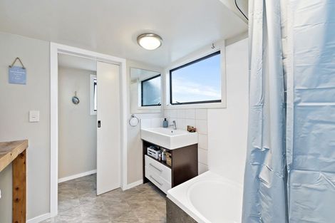 Photo of property in 1 Beach Crescent, Waikuku Beach, 7473