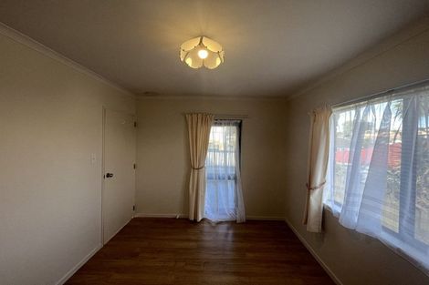 Photo of property in 16 Jubaea Place, Henderson, Auckland, 0610