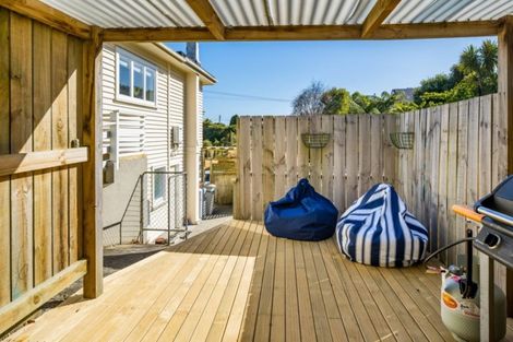 Photo of property in 4 Bell Street, Tawa, Wellington, 5028