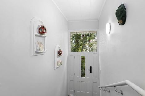 Photo of property in 7 Zeala Grove, Stokes Valley, Lower Hutt, 5019