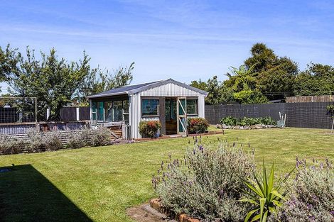 Photo of property in 74 Riemenschneider Street, Manaia, 4612