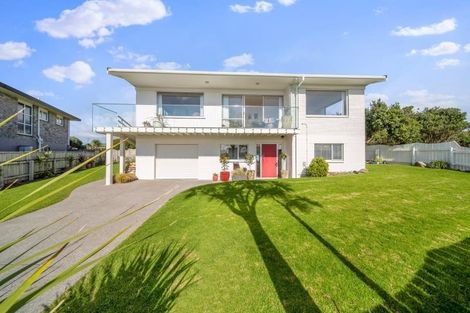 Photo of property in 2a Wanaka Terrace, Bell Block, New Plymouth, 4312