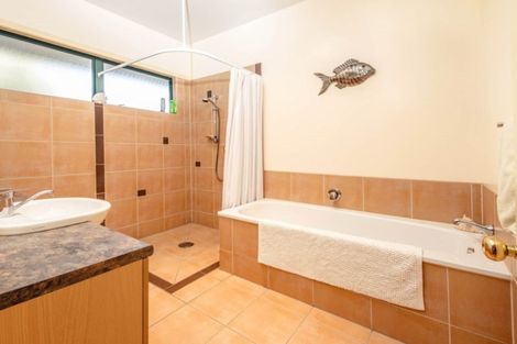 Photo of property in 77 Kahikatea Flat Road, Dairy Flat, Albany, 0794