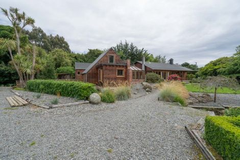 Photo of property in 16 Centre Bush Otapiri Road, Centre Bush, Winton, 9782