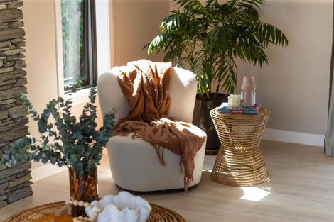 Photo of property in 8 Quill Street, Lake Hayes, Queenstown, 9304