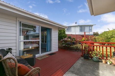 Photo of property in 10 Erris Street, Johnsonville, Wellington, 6037