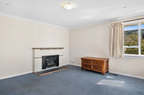 Photo of property in 1 Centennial Avenue, Helensburgh, Dunedin, 9010